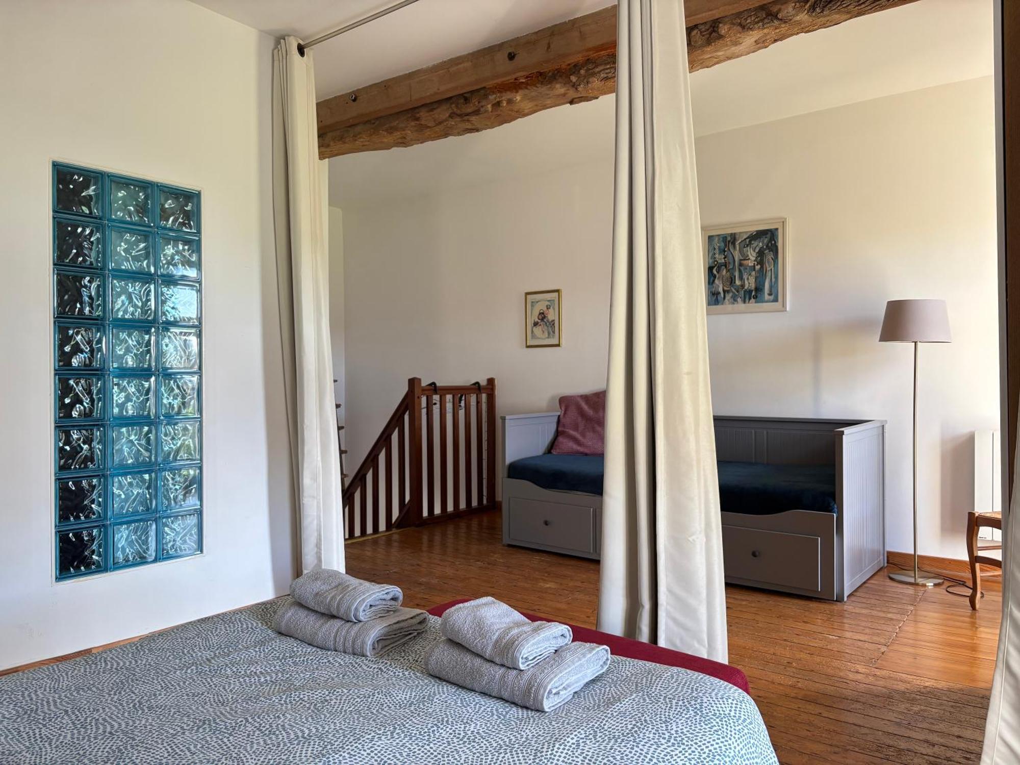 Les Douves Duplex 5 Personnes Lumineux Avec Jardin Et Terrasse Amenagee , Vue Sur Chateau A 5Mn De La Mer, Proche Omaha Beach Et Bayeux Commes Exterior foto